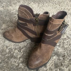 Steve Madden heeled boots - Size 7.5